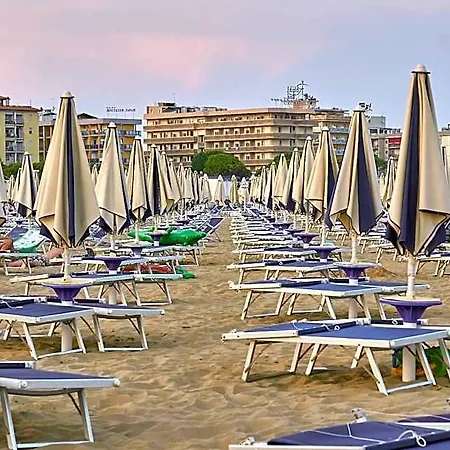 Hotel Spacious Up To 8 Guests Close To Thermae 2*