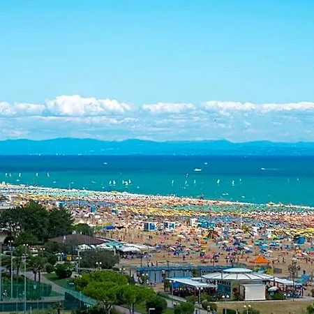 Spacious Up To 8 Guests Close To Thermae Bibione