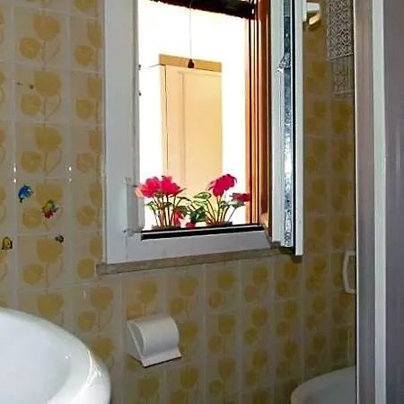 Spacious Up To 8 Guests Close To Thermae